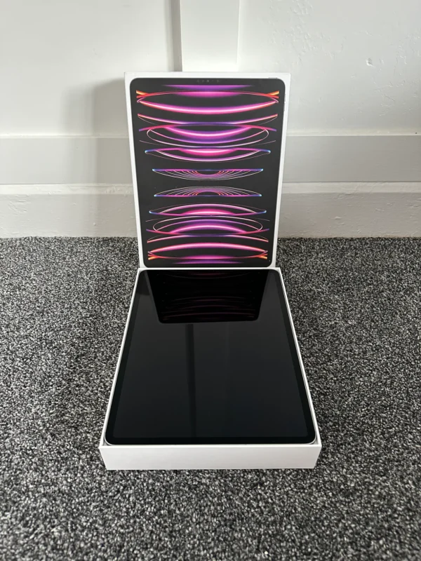 Apple 2022 iPad Pro, 12.9", M2 Chip, 6th Gen, 128GB - Image 6