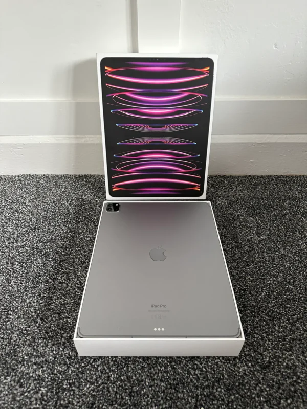 Apple 2022 iPad Pro, 12.9", M2 Chip, 6th Gen, 128GB - Image 8