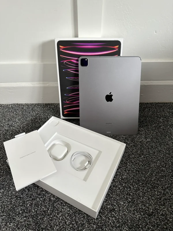 Apple 2022 iPad Pro, 12.9", M2 Chip, 6th Gen, 128GB - Image 4